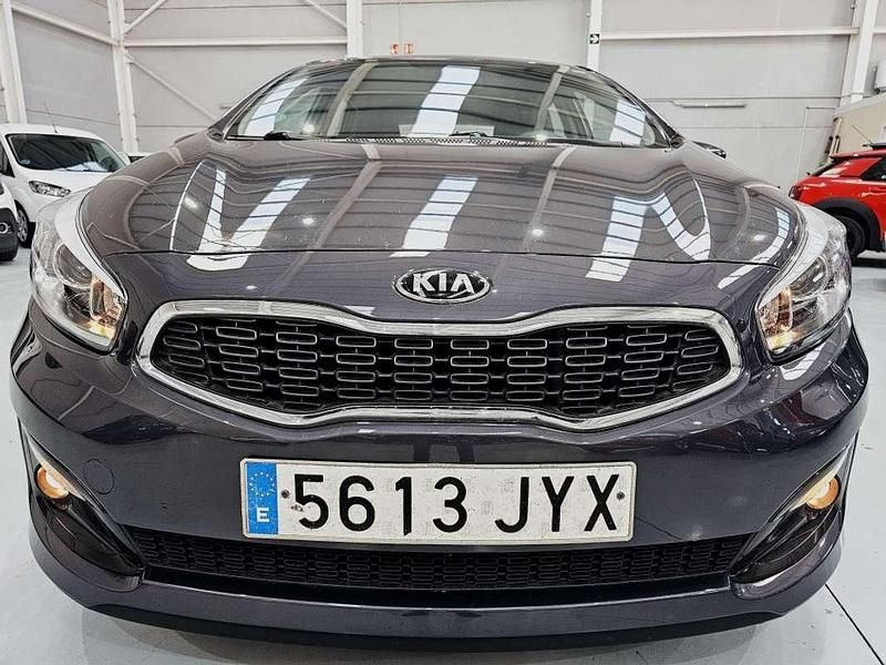 Usado Kia Ceed GT 90 CV (66 kW) 2017 Gris Utilitario
