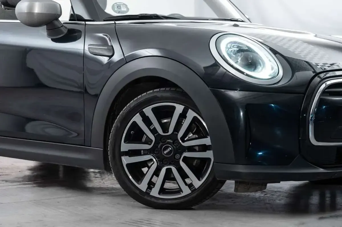 Usado Mini Cooper Cabriolet 136 CV (100 kW) 2022 Negro Descapotable