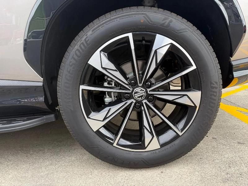 Nuevo MG HS Comfort 50 CV (36 kW) 2026 Gris/plata SUV