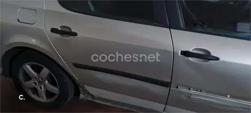 Usado Peugeot 407 110 CV (80 kW) 2005 Beige Berlina