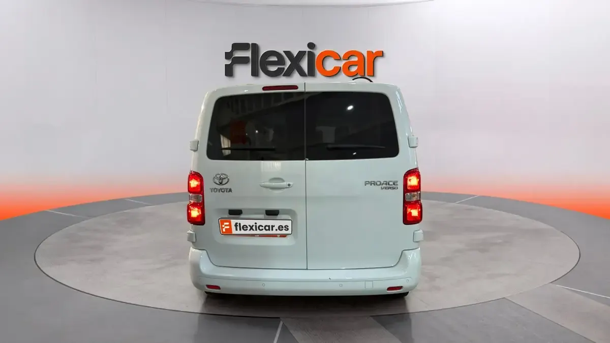Usado Toyota Proace Verso Active 131 CV (96 kW) 2022 Blanco Familiar