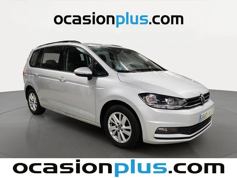 Usado VW Touran Business 150 CV (110 kW) 2021 Gris Monovolumen