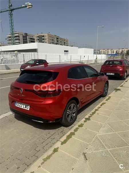 Usado Renault Mégane IV Zen 115 CV (84 kW) 2021 Rojo Berlina