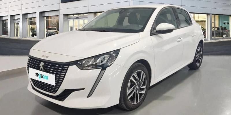 Usado Peugeot 208 Allure 102 CV (75 kW) 2023 Blanco Utilitario