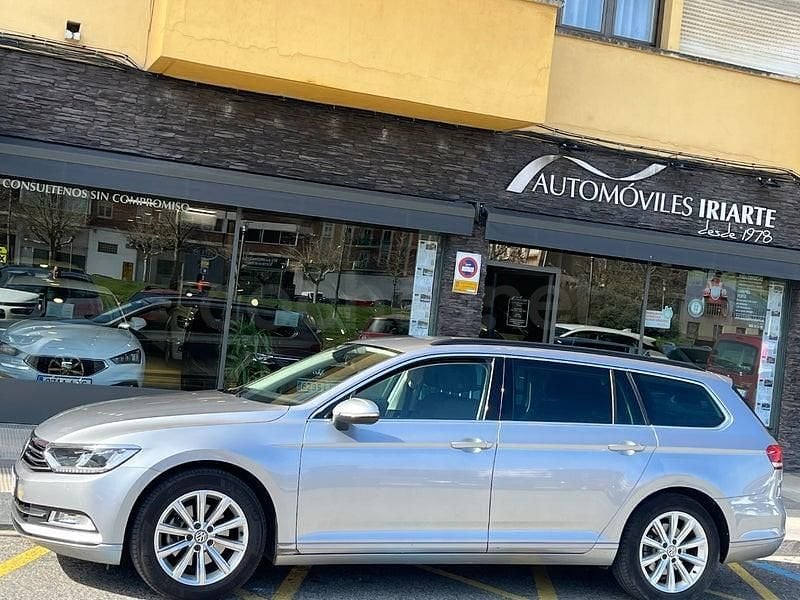 Usado VW Passat Advance 150 CV (110 kW) 2019 Gris / plata Familiar