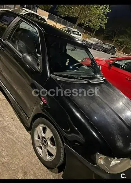 Usado Seat Ibiza CUPRA 156 CV (114 kW) 2001 Negro Utilitario