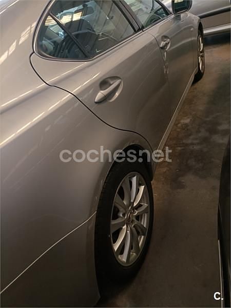 Usado Lexus IS220d Sport Line 177 CV (130 kW) 2008 Gris / plata Berlina