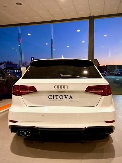 Usado Audi A3 S-Line 150 CV (110 kW) 2017 Blanco negro Utilitario