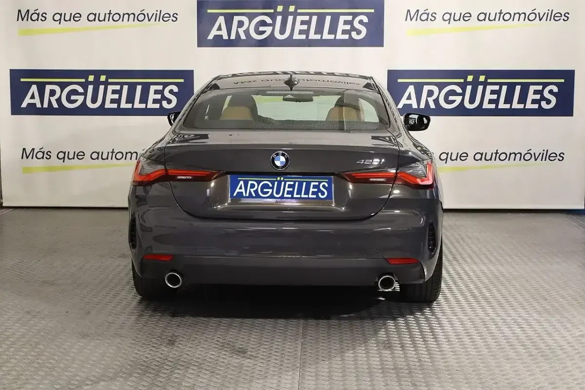Usado BMW 420 Coupé 184 CV (135 kW) 2021 Gris / plata Coupe