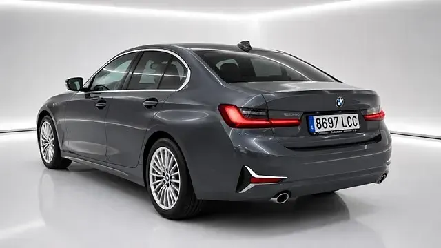 Usado BMW 318 Luxury Line 150 CV (110 kW) 2019 Gris oscuro Berlina