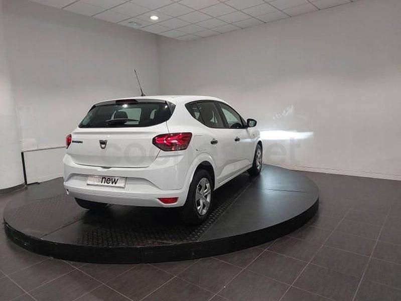 Usado Dacia Sandero Essentiel 91 CV (66 kW) 2021 Blanco Berlina