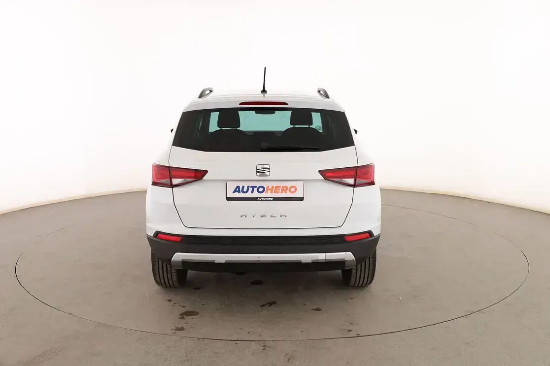 Usado Seat Ateca Style Plus 150 CV (110 kW) 2017 Blanco SUV