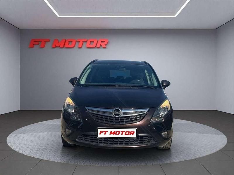 Usado Opel Zafira Tourer Selective 131 CV (96 kW) 2013 Marrón Monovolumen