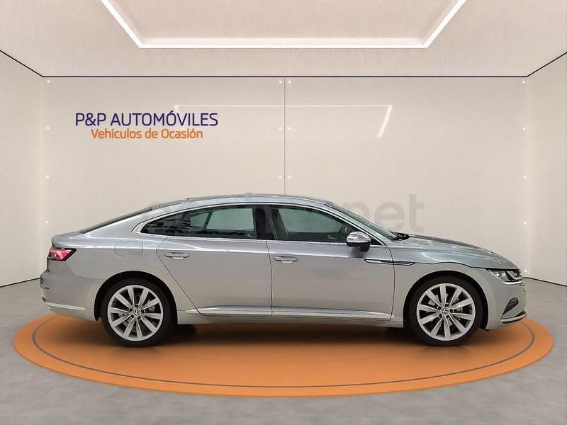 Usado VW Arteon Elegance 150 CV (110 kW) 2022 Gris / plata Berlina