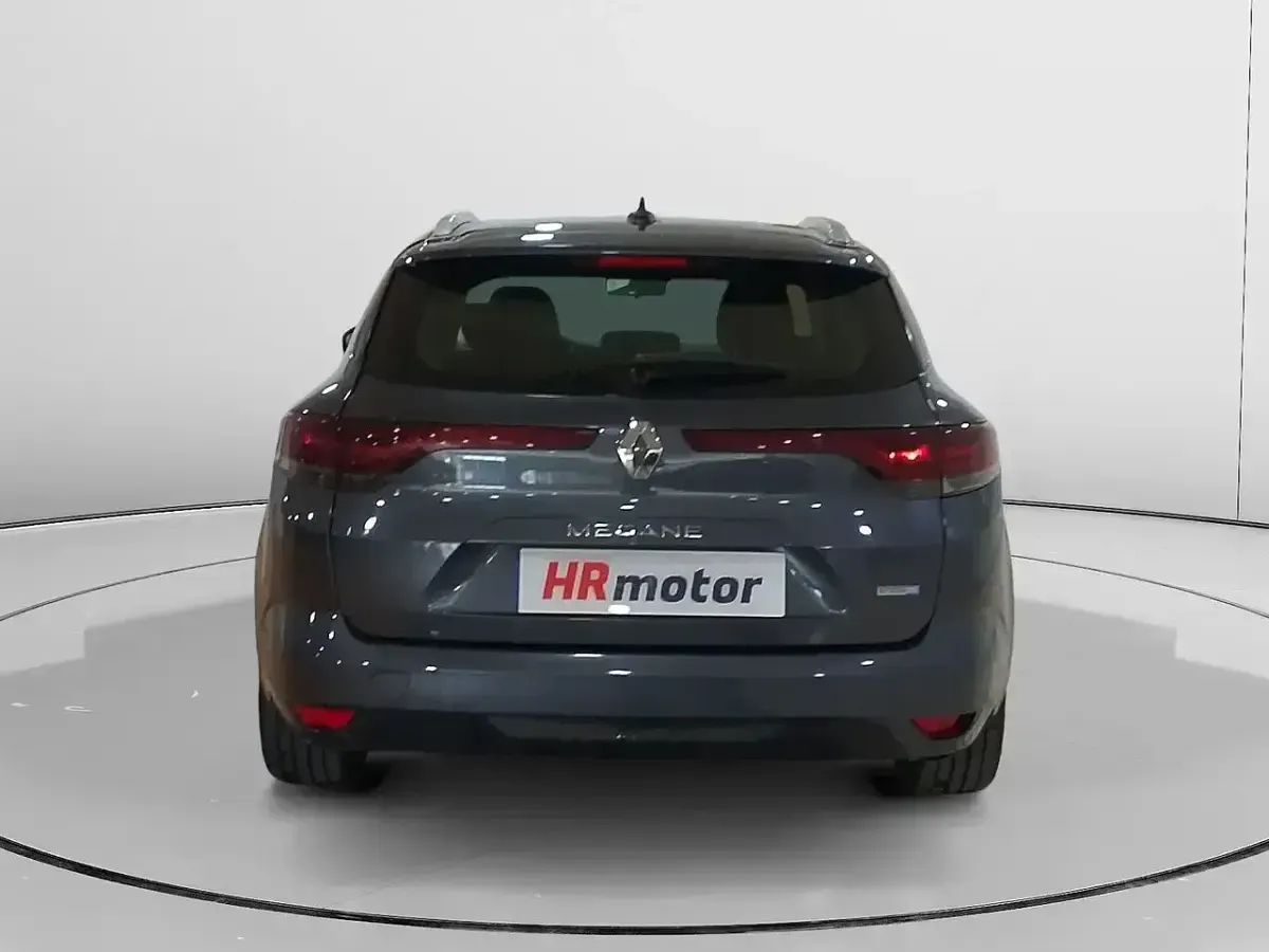 Usado Renault Mégane IV Business 160 CV (117 kW) 2022 Gris Familiar
