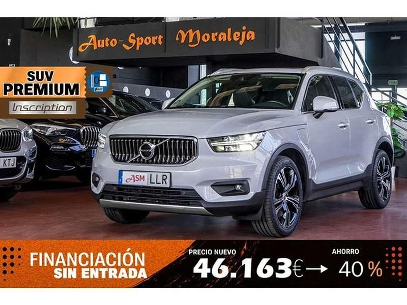 Plateado Usado 2020 Volvo XC40 Inscription SUV | 25.400 € (Un poco caro) - Imagen 1/4