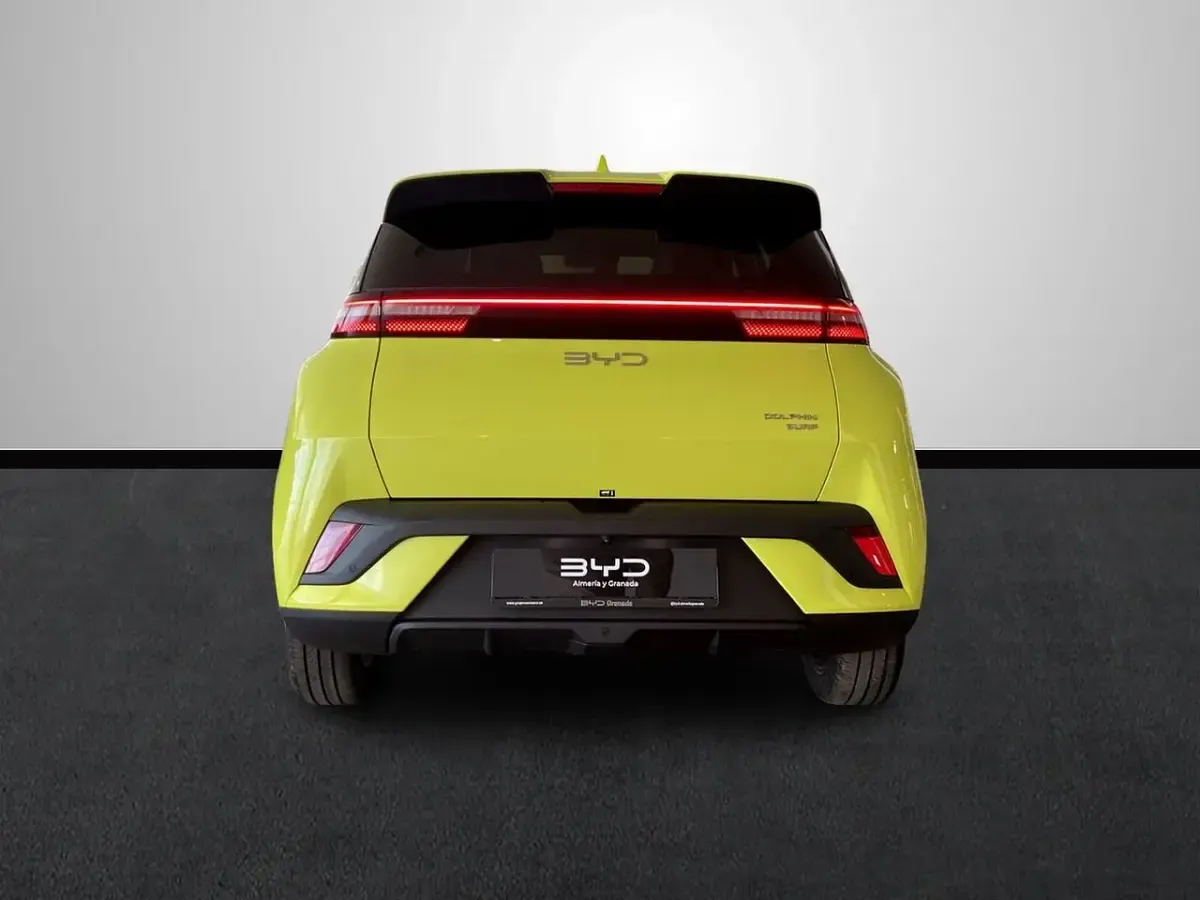 Usado BYD Dolphin Surf Boost 64 kW (88 CV) 2026 Amarillo Utilitario
