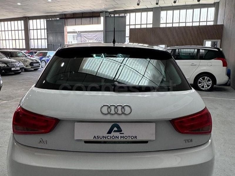 Begagnad Audi A1 Sportback 90 HK (66 kW) 2013 Vit Halvkombi