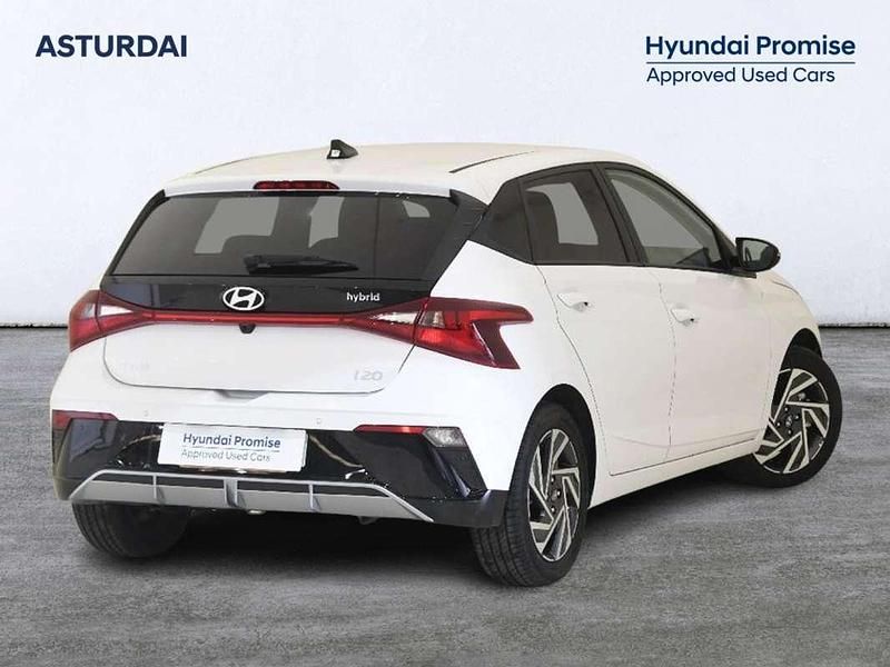 Usado Hyundai i20 101 CV (74 kW) 2025 Blanco Utilitario
