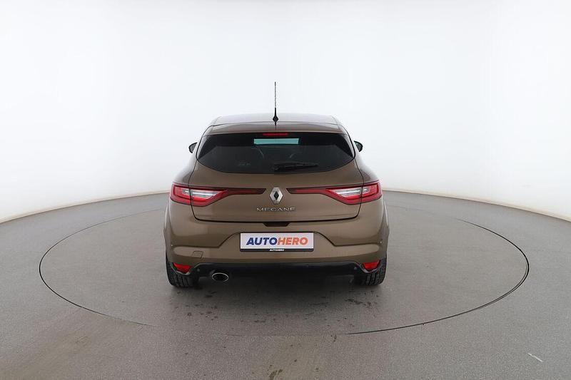 Usado Renault Mégane IV Zen 110 CV (80 kW) 2016 Marrón Utilitario
