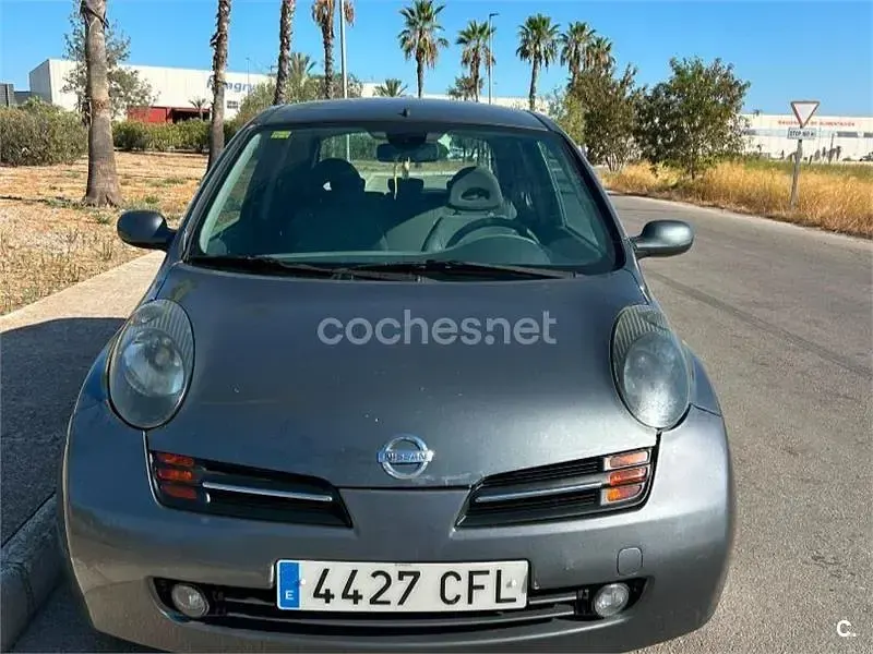 Usado Nissan Micra Tekna 88 CV (64 kW) 2003 Gris / plata Utilitario
