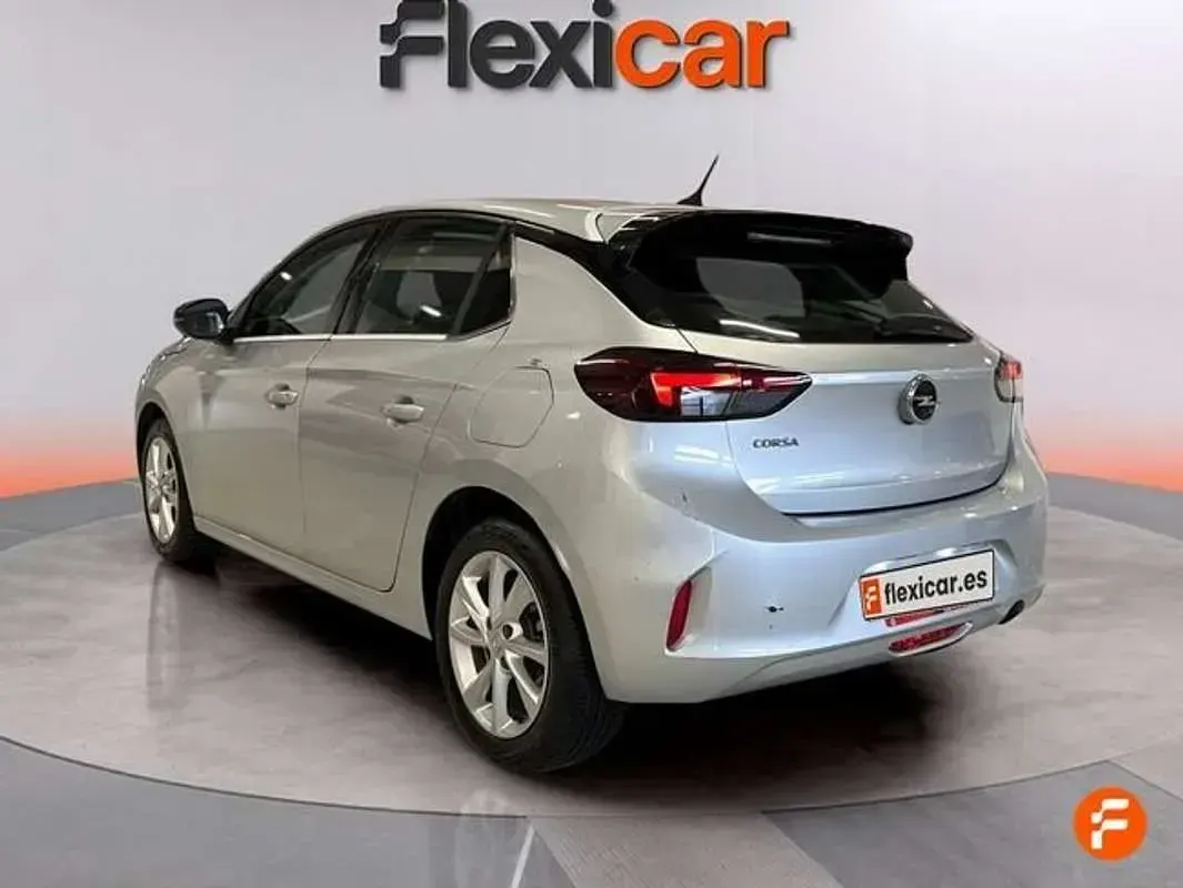 Usado Opel Corsa Elegance 101 CV (74 kW) 2023 Gris Utilitario