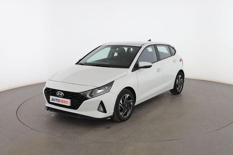 Blanco Usado 2021 Hyundai i20 Utilitario | 14.099 € (Precio justo) - Imagen 1/3