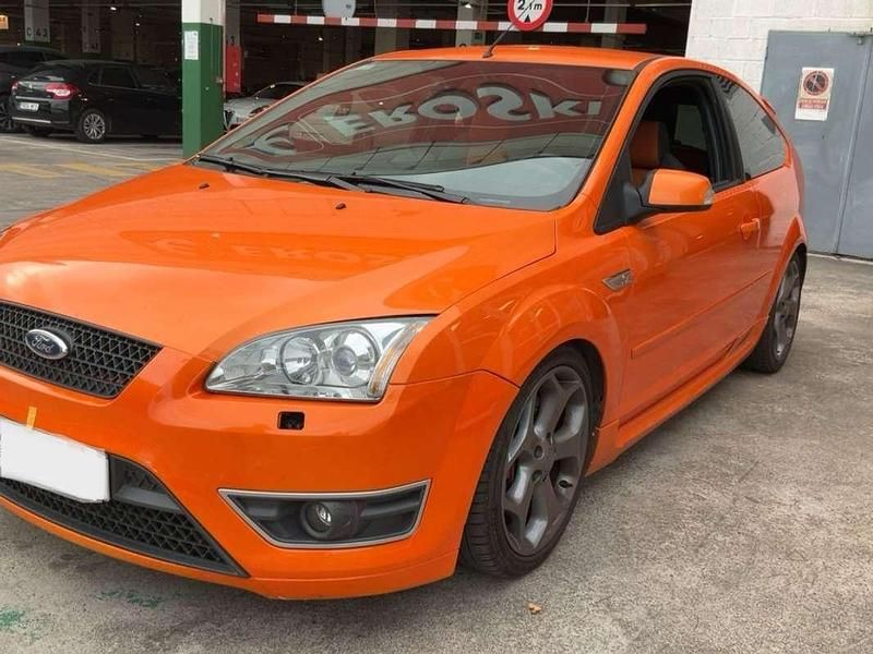 Usado Ford Focus ST 226 CV (166 kW) 2007 Naranja Utilitario