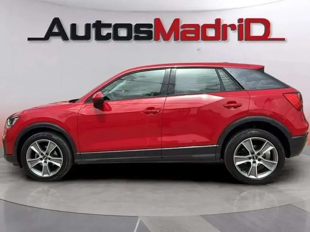 Usado Audi Q2 Sport 116 CV (85 kW) 2019 Plateado SUV