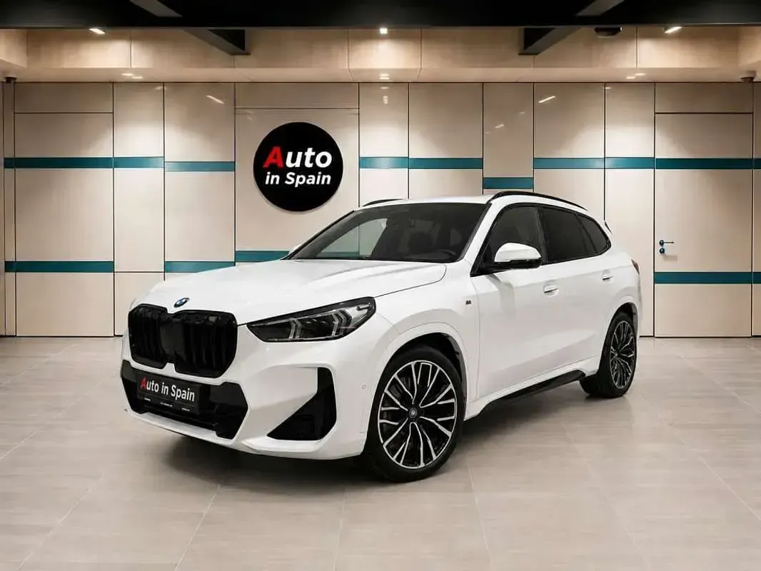 Usado BMW X1 Comfort Edition 231 CV (169 kW) 2023 Blanco SUV