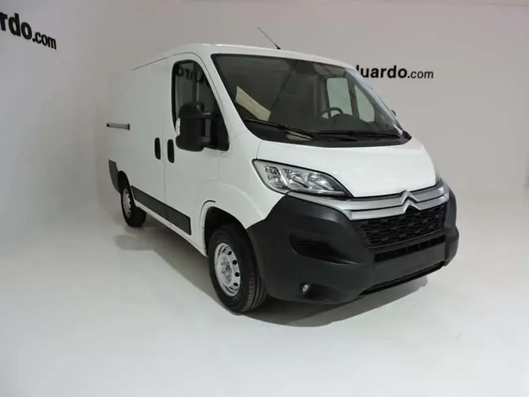 Usado Citroën Jumper 120 CV (88 kW) 2020 Blanco Monovolumen