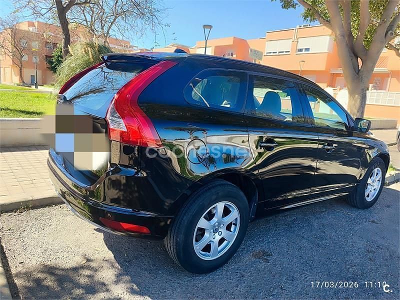Usado Volvo XC60 Kinetic 136 CV (100 kW) 2016 Negro SUV