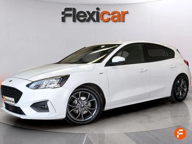 Usado Ford Focus ST-Line 120 CV (88 kW) 2021 Blanco Berlina
