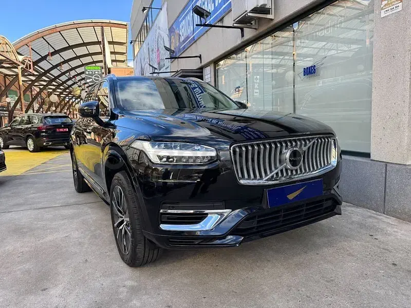 Usado Volvo XC90 Plus 455 CV (334 kW) 2023 Negro SUV