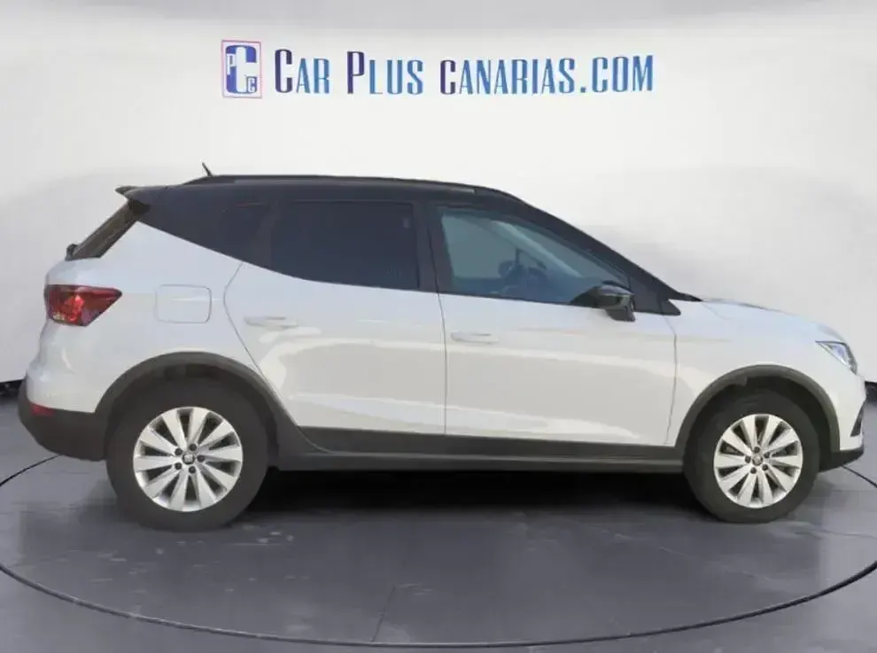 Usado Seat Arona Ecomotive 95 CV (69 kW) 2018 Blanco SUV