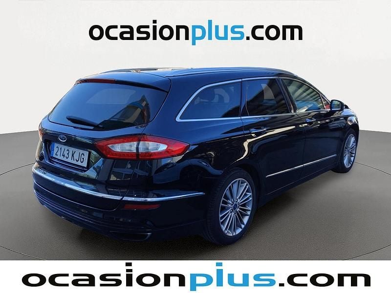 Usado Ford Mondeo Vignale 240 CV (176 kW) 2018 Negro Familiar