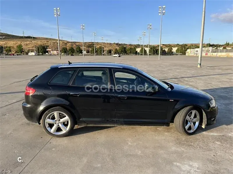 Usado Audi A3 S-Line 140 CV (102 kW) 2011 Negro Utilitario
