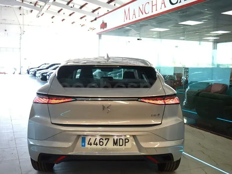 Usado DS Automobiles DS4 Bastille 131 CV (96 kW) 2023 Gris / plata SUV