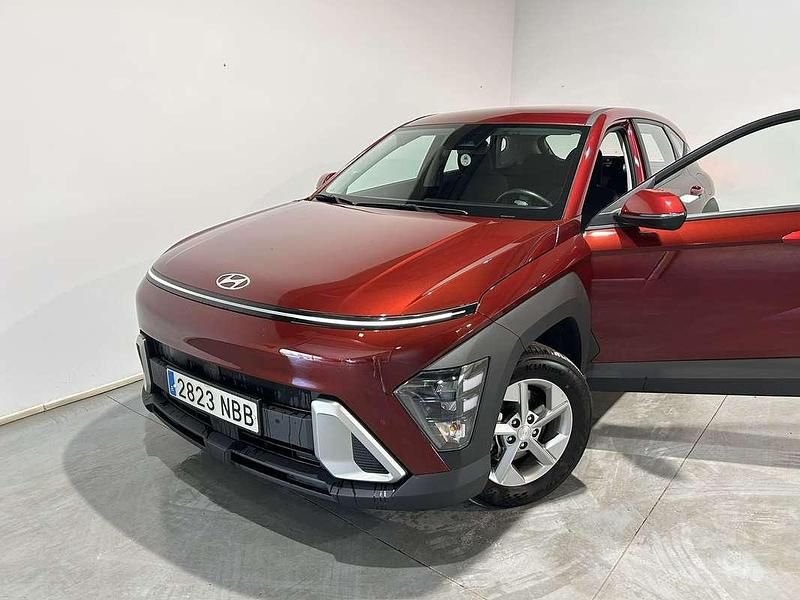 Usado Hyundai Kona 129 CV (94 kW) 2025 Rojo SUV