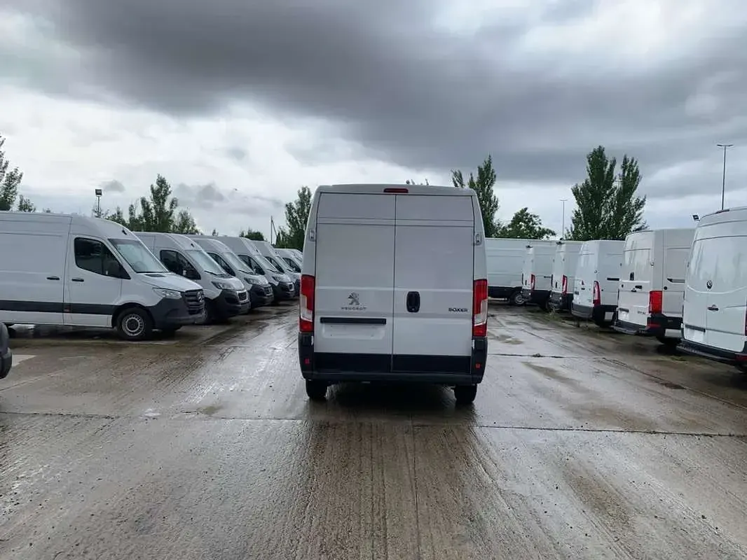 Usado Peugeot Boxer S 139 CV (102 kW) 2021 Blanco Van