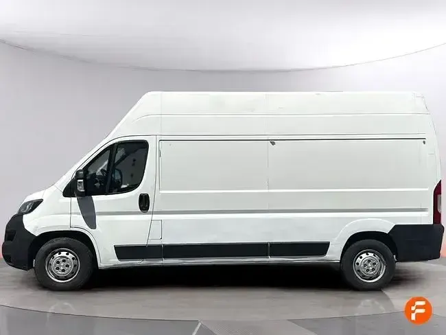 Usado Peugeot Boxer 130 CV (95 kW) 2018 Blanco Van