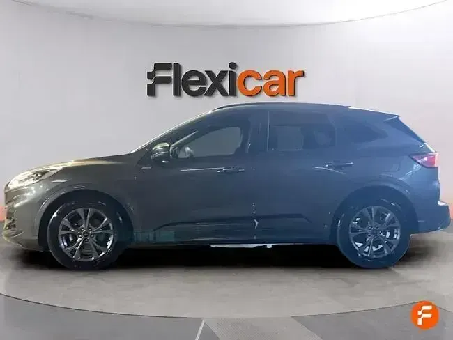 Usado Ford Kuga ST-Line 120 CV (88 kW) 2024 Gris SUV