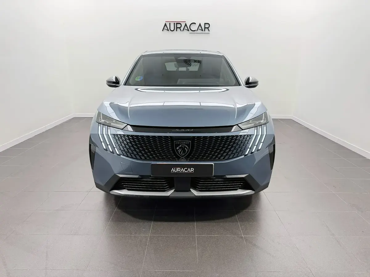 Usado Peugeot 3008 Allure 145 CV (106 kW) 2026 Azul SUV