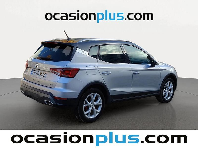Usado Seat Arona FR 150 CV (110 kW) 2023 Gris SUV