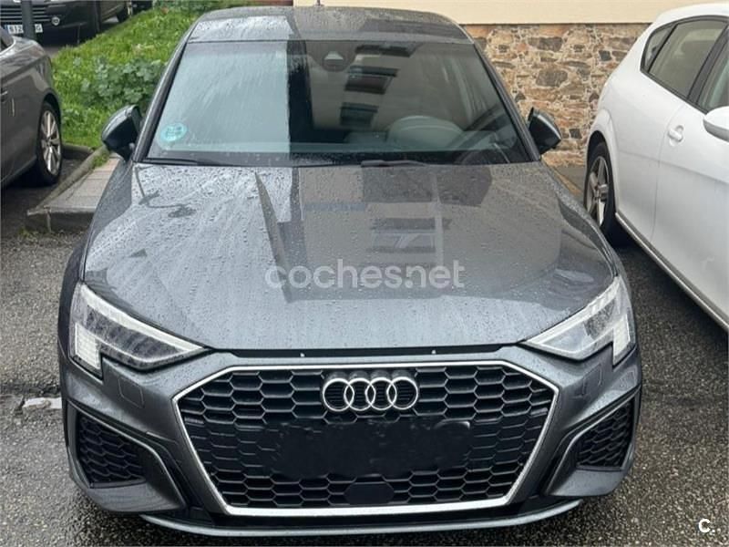 Usado Audi A3 S-Line 150 CV (110 kW) 2024 Gris / plata Berlina