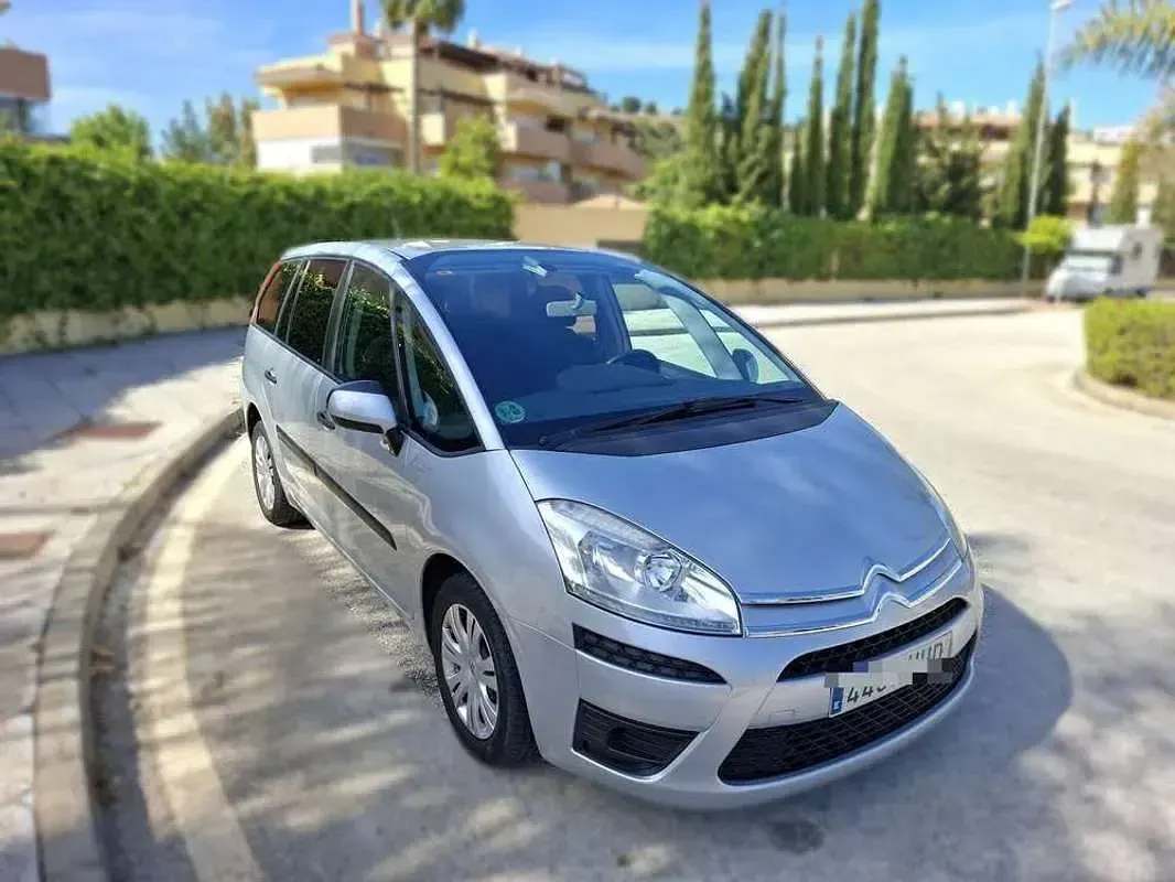 Usado Citroën C4 120 CV (88 kW) 2011 Gris Utilitario