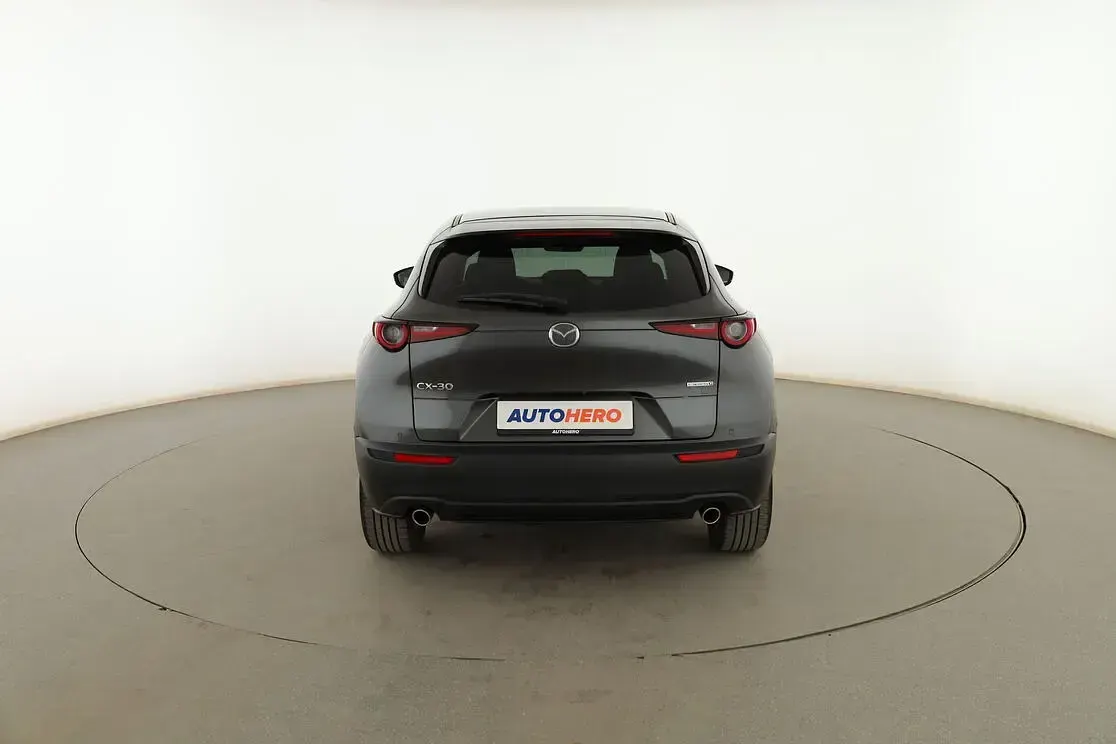 Usado Mazda CX-30 122 CV (89 kW) 2022 Gris SUV