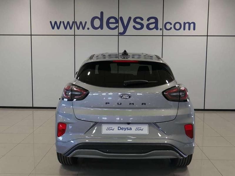 Usado Ford Puma ST-Line 125 CV (91 kW) 2025 Plateado SUV