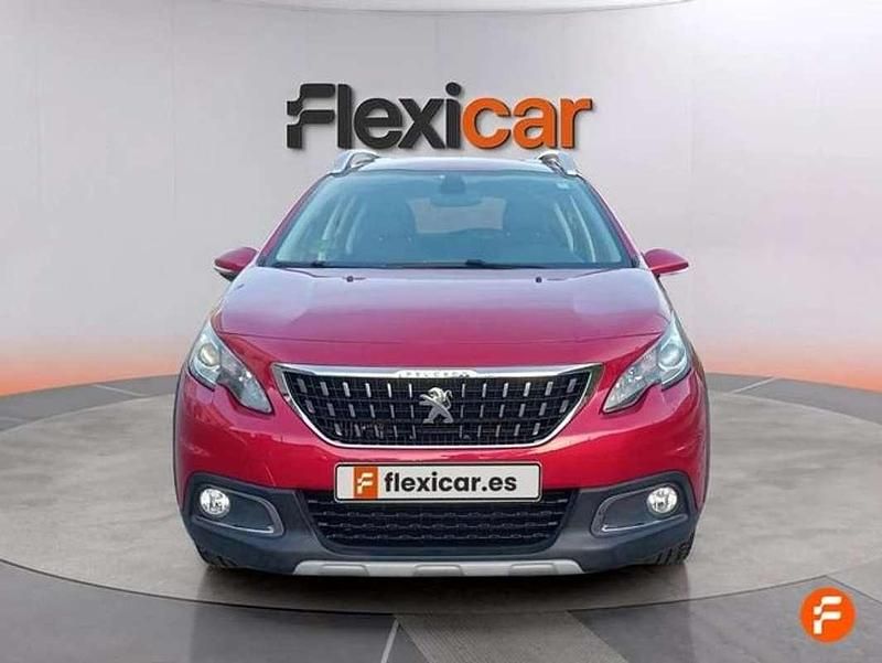 Usado Peugeot 2008 Allure 110 CV (80 kW) 2016 Rojo SUV