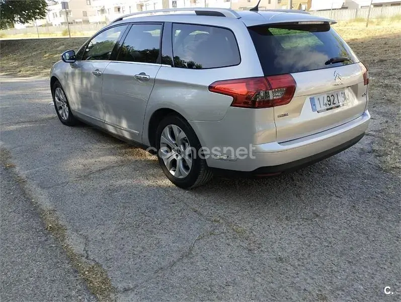 Usado Citroën C5 XTR 150 CV (110 kW) 2016 Gris / plata Familiar